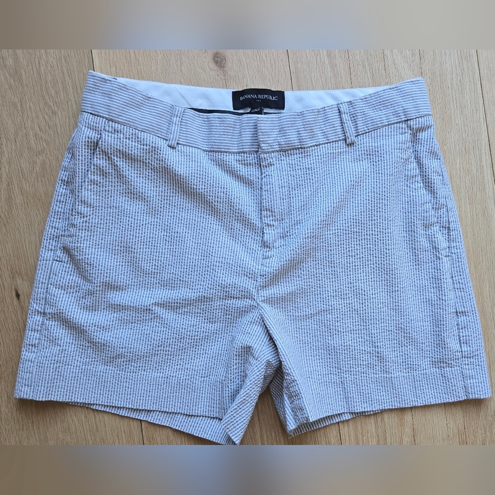 Banana Republic Women's Seersucker Shorts